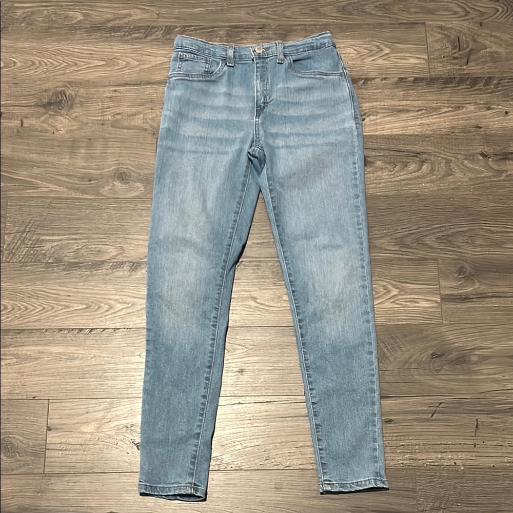 Levi’s 720 high rise super skinny jeans